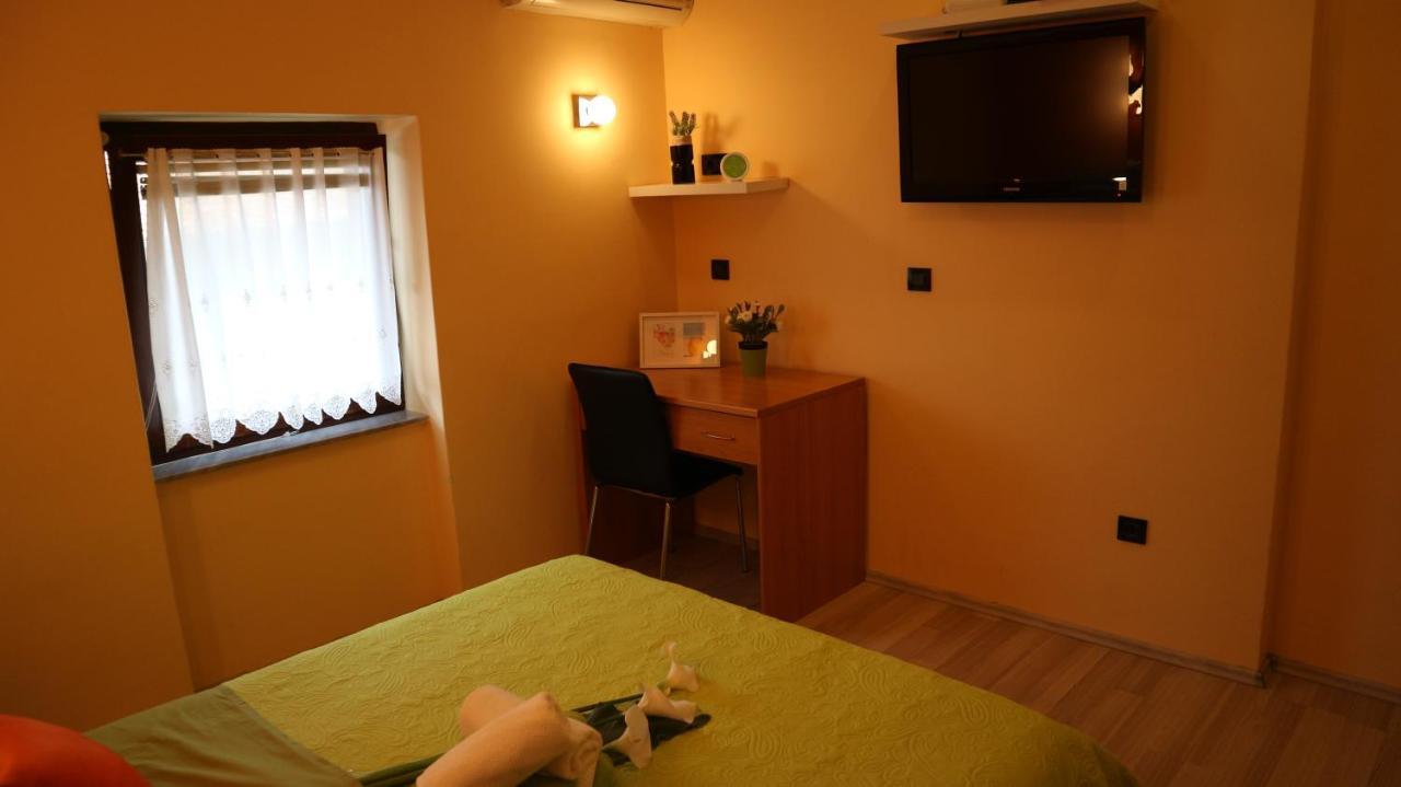 Apartments Ines Komel Opatija Bagian luar foto